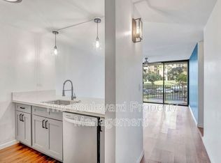 98-500 Koauka Loop APT 3P, Aiea, HI 96701