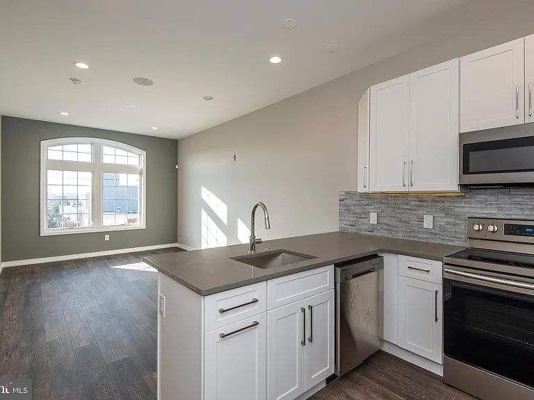 1340 S 13th St #3G — Photo 4