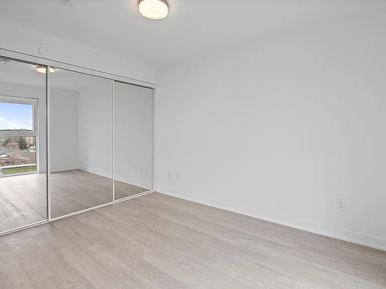 480 Wilson Ave — Photo 15