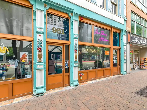 951 Liberty Ave Unit 202-2B, Pittsburgh, PA 15222