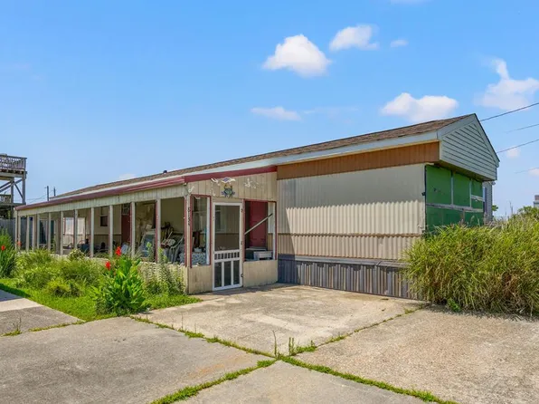 8134 Sea Shell Dr, Chincoteague, VA 23336