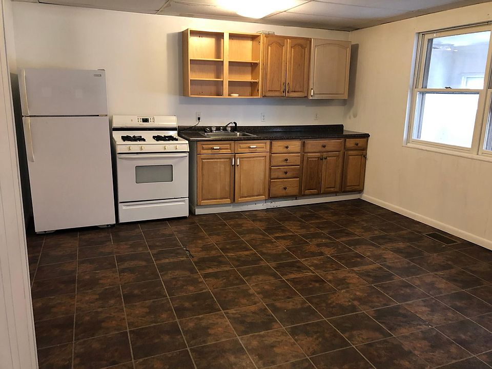 1st image of 142 W 20th St APT 1