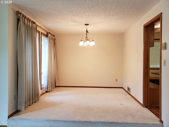 4th image of 2712 SE Blairmont Dr