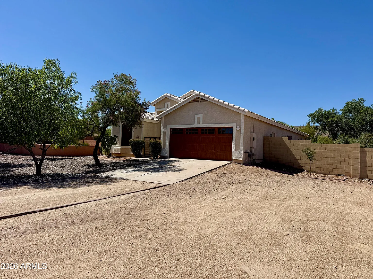 4 bed, 2.0 bath, 2105 sqft, $3,000 — Photo 1
