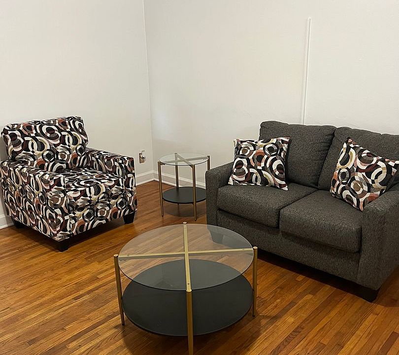 1st image of 703 S Summit Ave #205