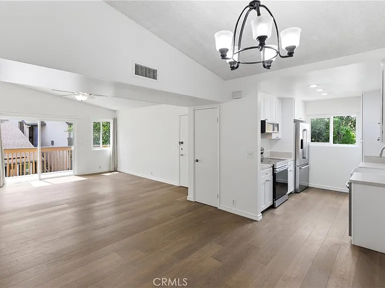 26058 Serrano Ct — Photo 8