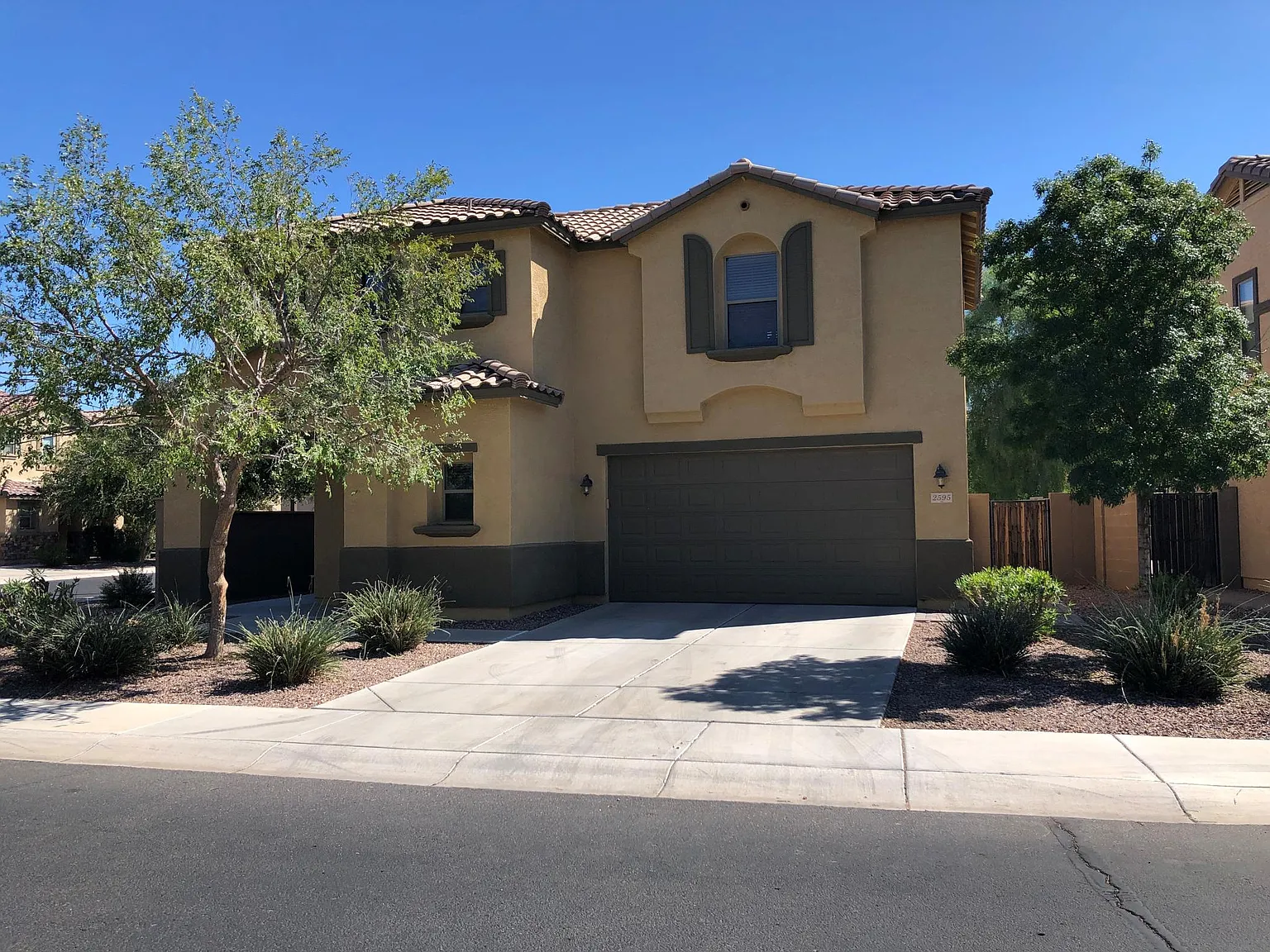 2595 S Southwind Dr — Photo 1