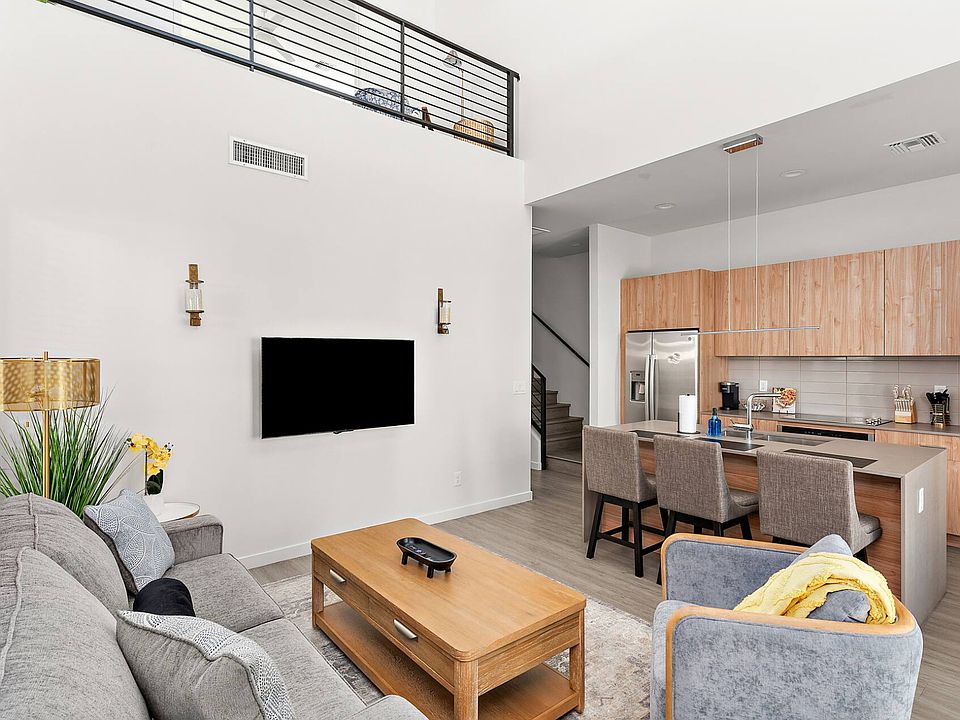 2nd image of 2740 N 52nd St #11451240