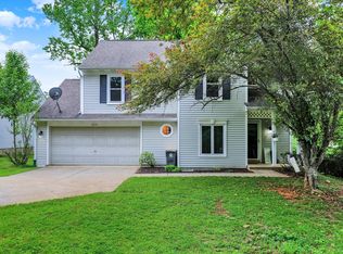 2210 S Laurelwood Cir, Bloomington, IN