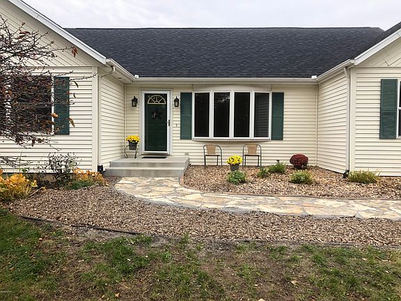 2nd image of 8900 Easthill Dr