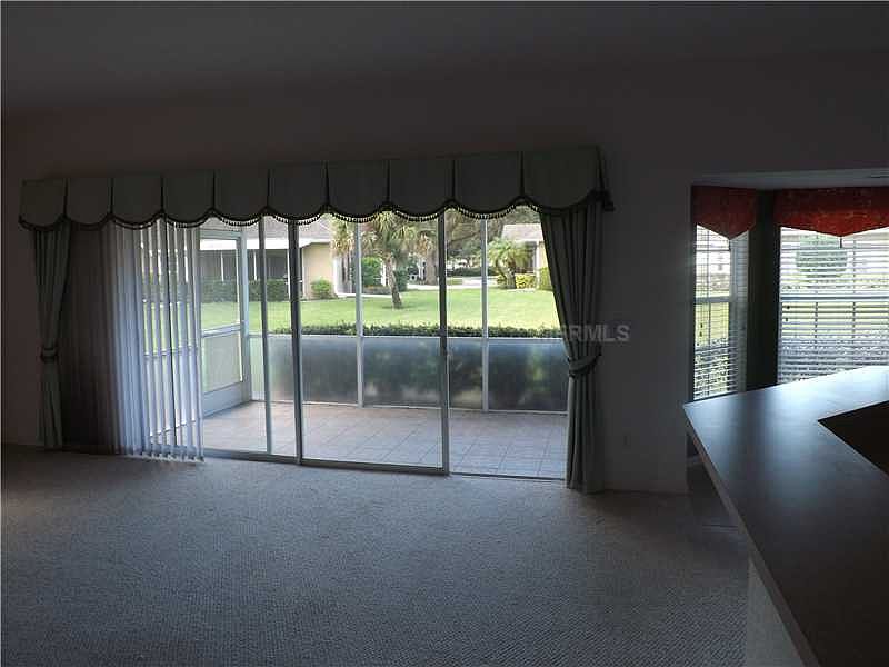 1st image of 1584 Red Oak Ln