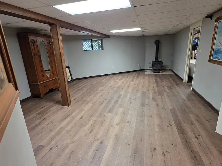 7068 Sandy Crk — Photo 22