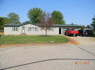 326 Hampton Trce, Nekoosa, WI 54457