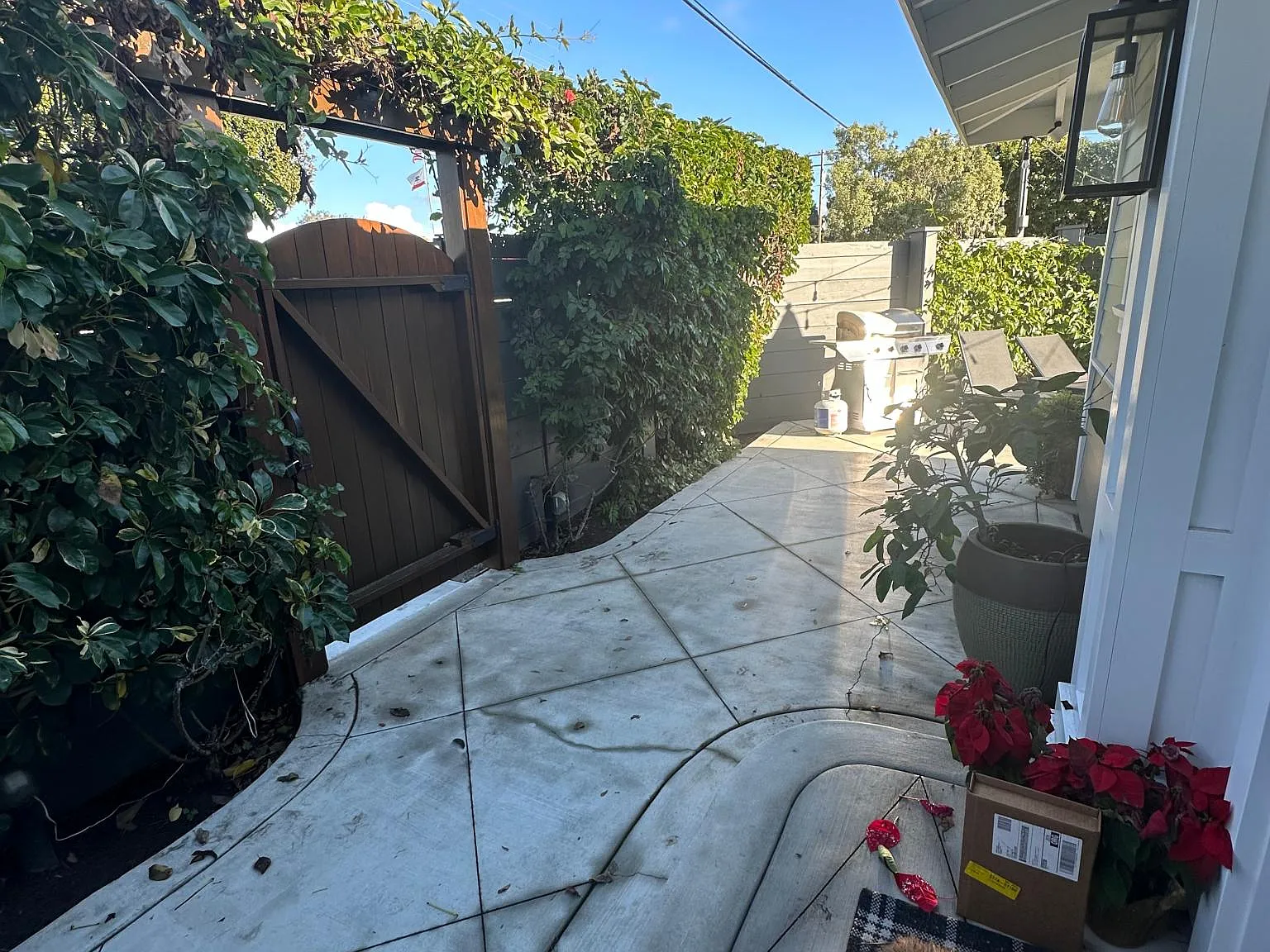 2298 Orange Ave — Photo 4