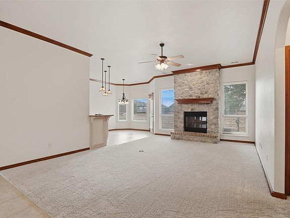 4th image of 12508 Chateaux Rd