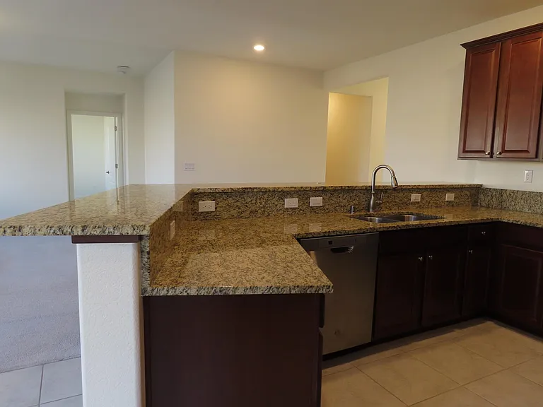 6771 Lookout Peak Dr — Photo 39