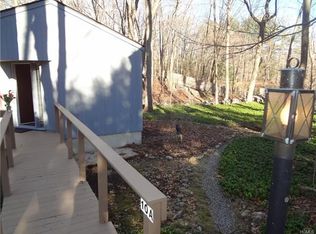10 Clearwater Ln #A, Pound Ridge, NY 10576