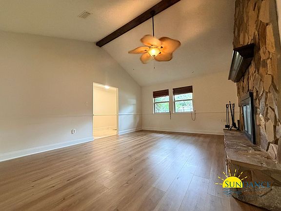 3rd image of 103 Azalea Cir