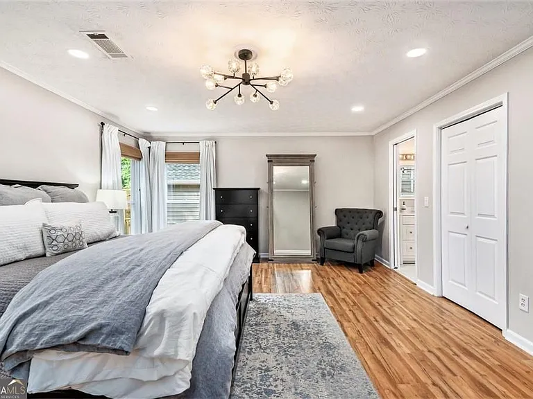 1118 Capital Club Cir — Photo 18