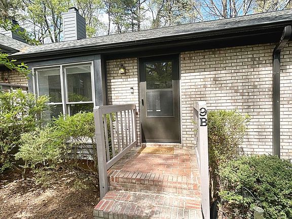 3rd image of 500 W Woodcroft Pkwy APT 9B
