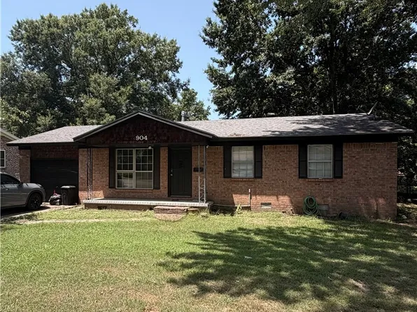 904 S Olive Dr, Clarksville, AR 72830