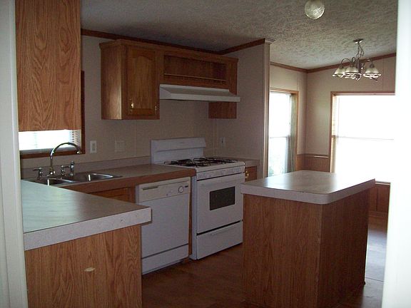 3rd image of 49590 Au Lac Dr E