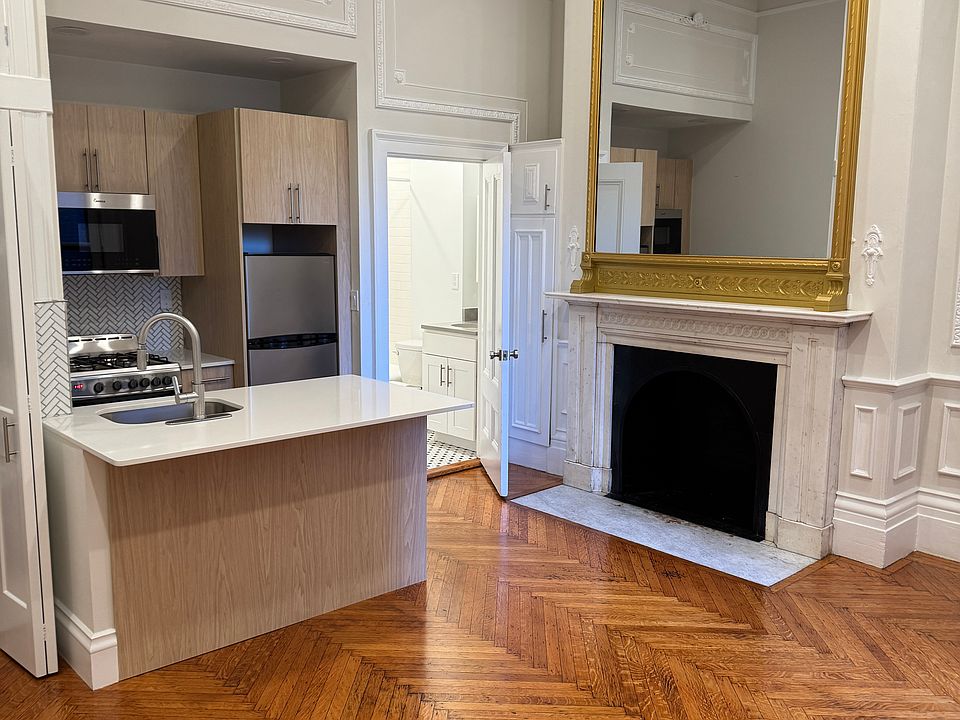 2nd image of 2 Joy St APT 7