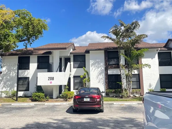 208 Lake Pointe Dr APT 102, Oakland Park, FL 33309