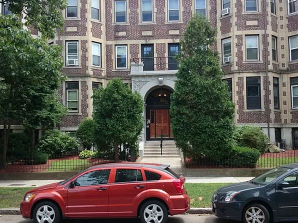 390 Riverway #6-1