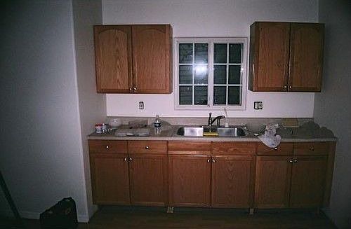 2nd image of 985 Worthington St