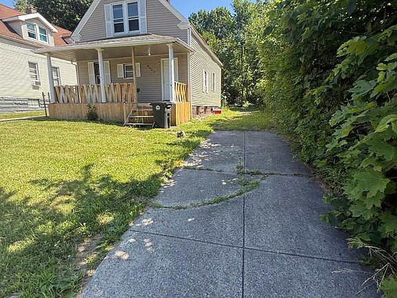 2nd image of 9800 Kennedy Ave