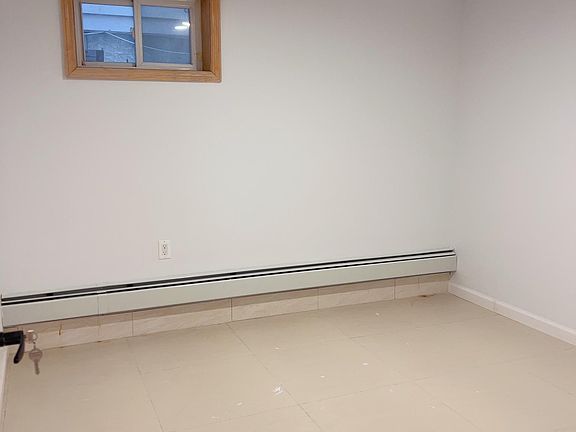 3rd image of 2005 126th St Floor 1