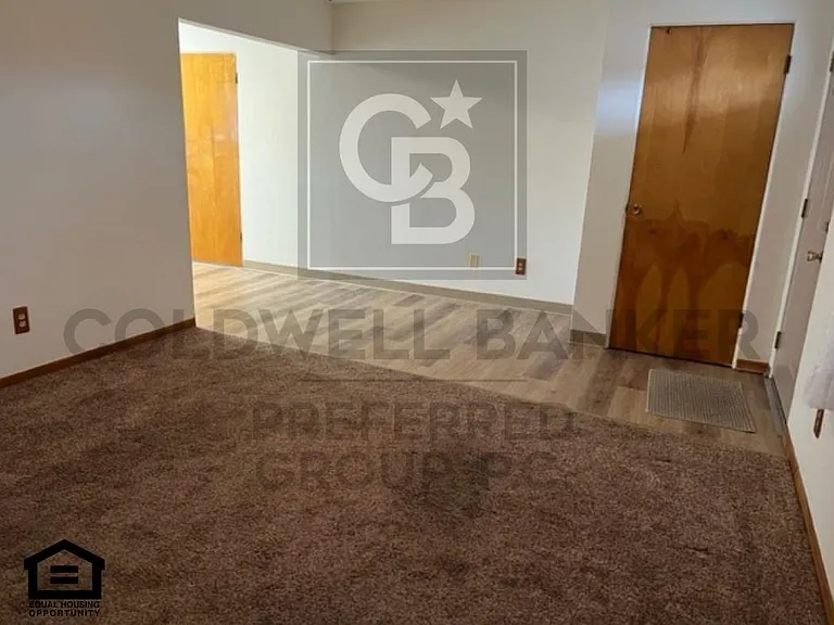 1202 Bel Aire Rd — Photo 6