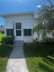 11 Topaz LN #T-11, Naples, FL, 34112