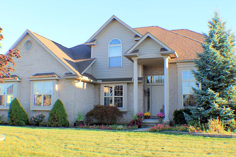 1st image of 27121 Lancaster Dr