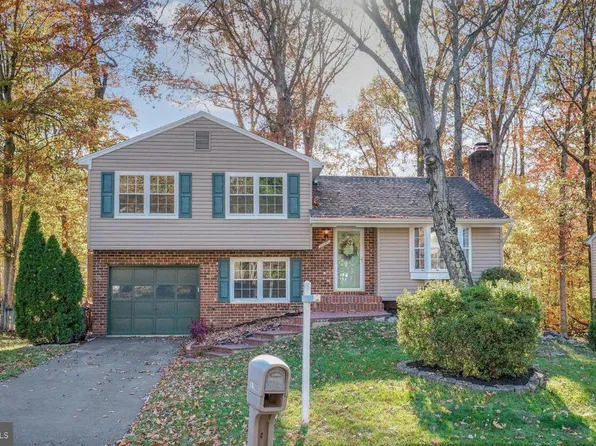 2941 Fox Tail Ct, Woodbridge, VA 22192