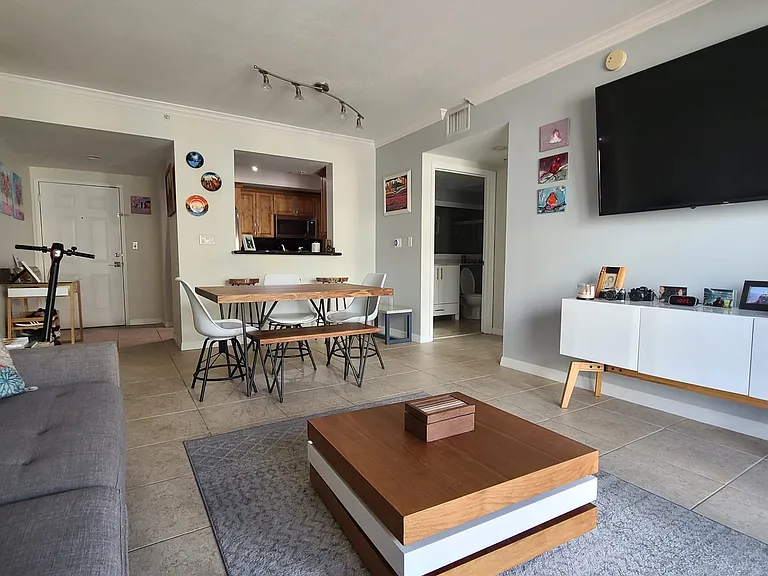 3530 SW 22nd St #710 — Photo 11