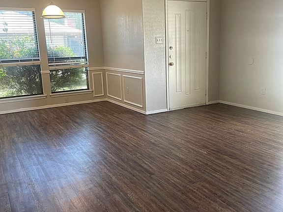 3rd image of 2319 Miguel Ln
