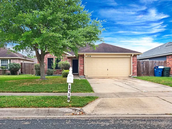 1718 Coronado Trl, Corpus Christi, TX 78410
