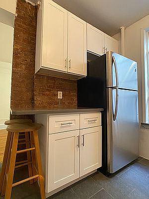 2nd image of 338 E 92nd St APT 18