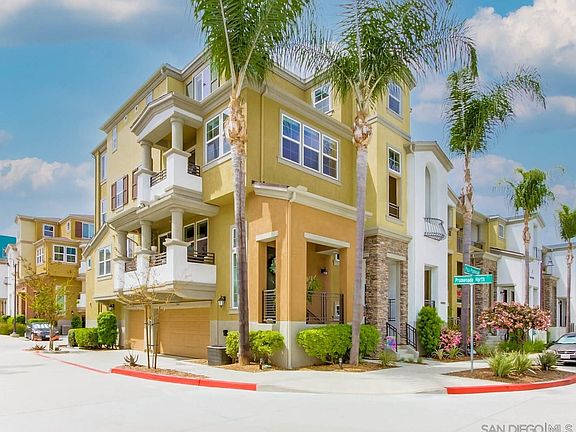 2nd image of 5052 Plaza Promenade