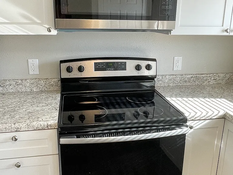 337 SW 3rd 4-13-23-8_04162023