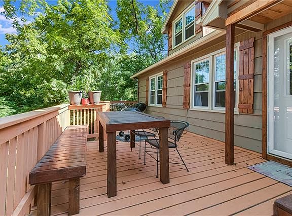 2nd image of 3017 S Crysler Ave