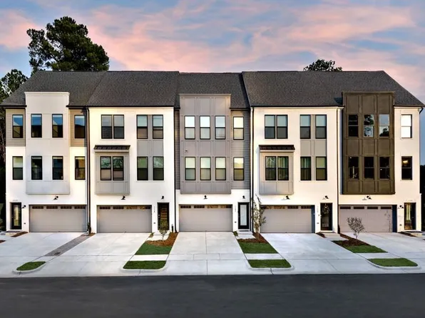 1109 Kiernan Grove Ln, Cary, NC 27519