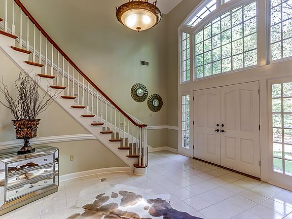 4th image of 3726 Saint Philip Dr