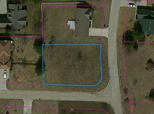 127 Manor Ave, Elkhart, IN 46516