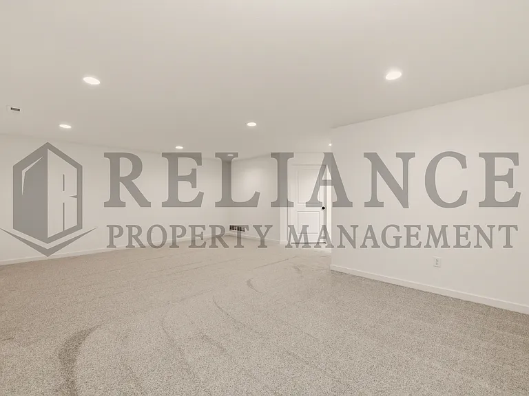 5249 N Pinecrest St — Photo 36