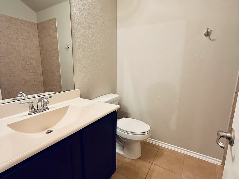 1810 Carol Ln — Photo 11