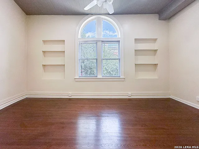 245 Losoya St — Photo 6