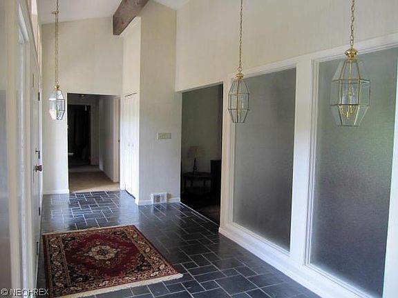 5th image of 3045 Oakridge Dr
